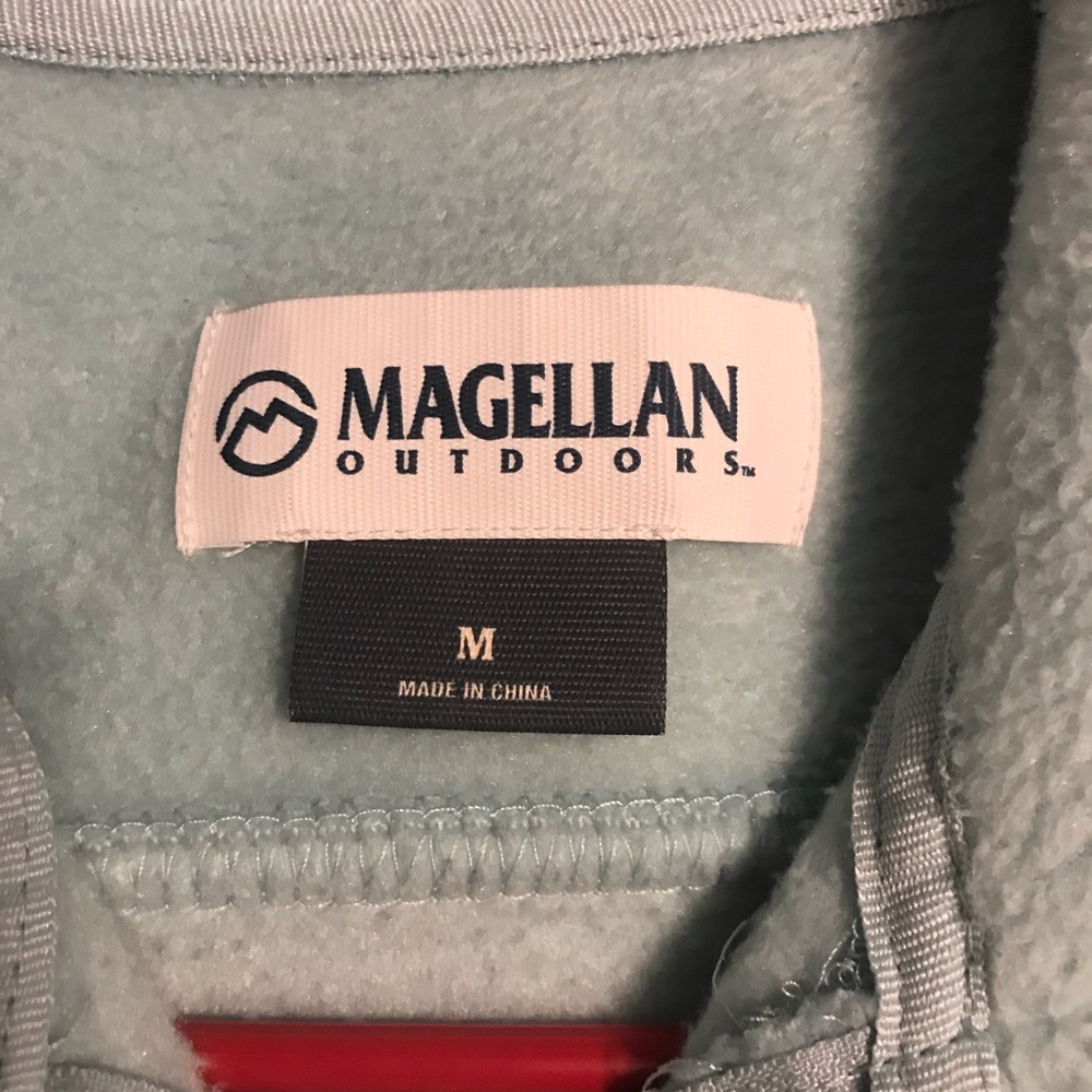 magellan jacket. size M - Picture 2 of 3